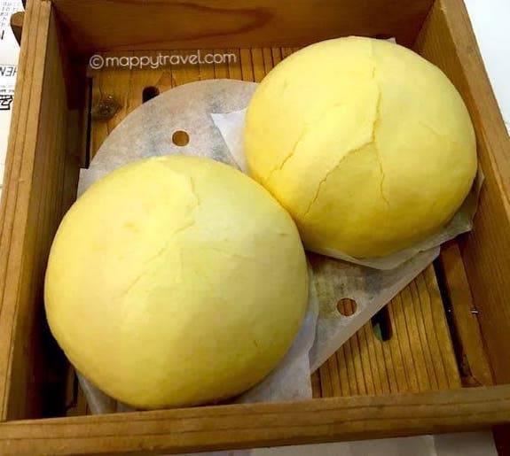 Mini Yolky Custard Bun | 香滑流沙包